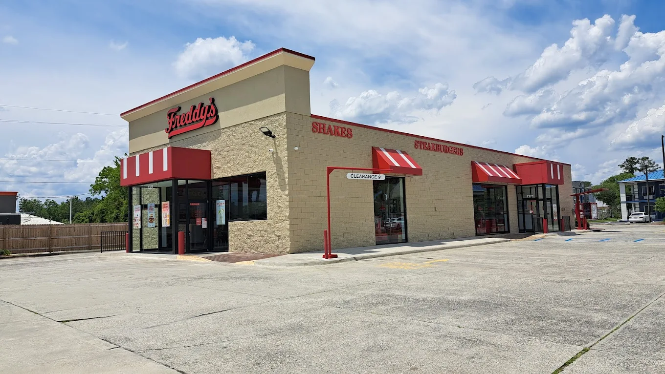 Freddy’s Frozen Custard & Steakburgers